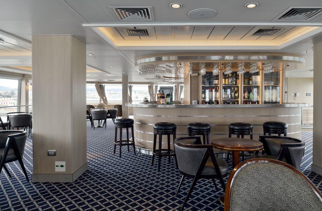 Australis Ventus Australis Darwin Lounge 2