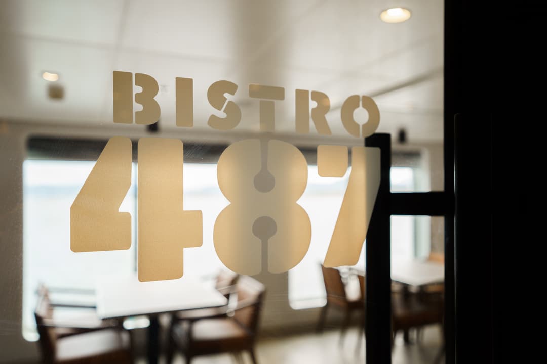 Qe Ultramarine Bistro 487 5