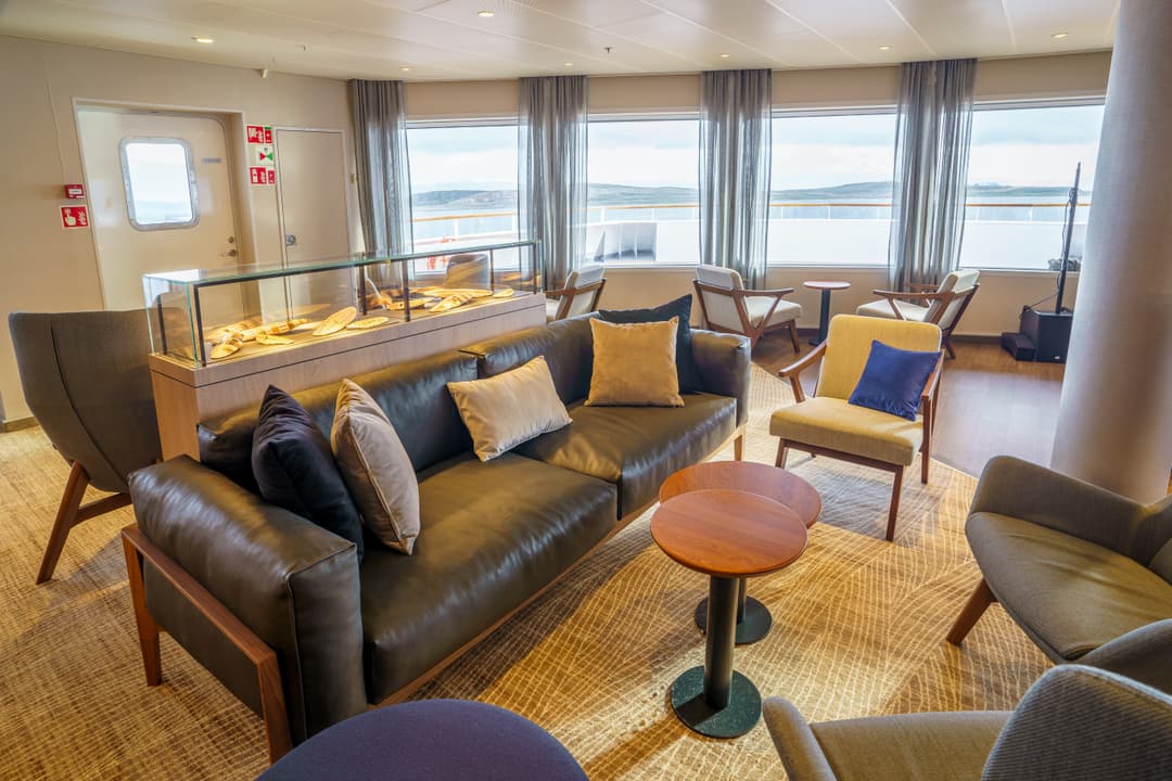 Qe Ultramarine Panorama Lounge 5