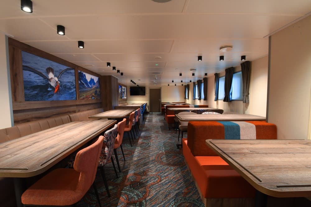 Oceanwide Expeditions Ortelius Dining Room - Copyright Oceanwide Expeditions 9.jpeg