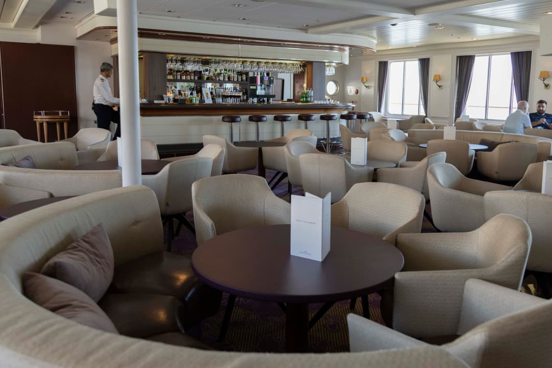 Polar Latitudes, MS Seaventure Club Bar 2.jpg
