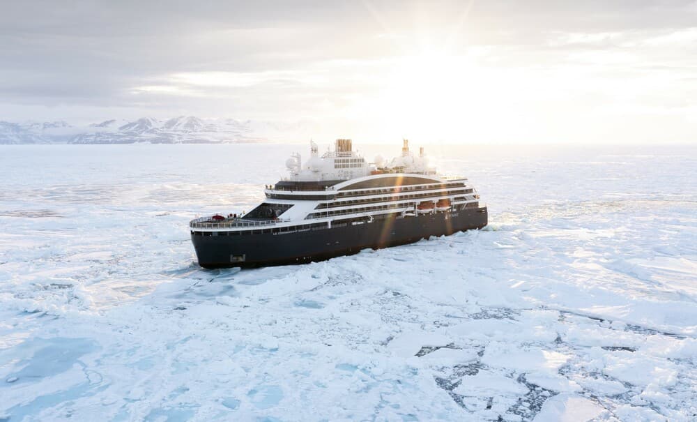 At the edge of the High Arctic