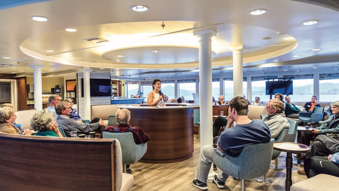 Le Ng Circle Of Truth Podieum Quest Venture Lectures ©Lindblad Expeditions Andrew Peacock