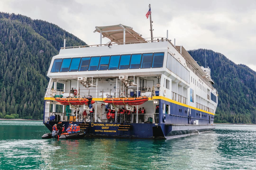 Ng Le Ng Quest Twin Zodiac Platforms ©Lindblad Expeditions Andrew Peacock