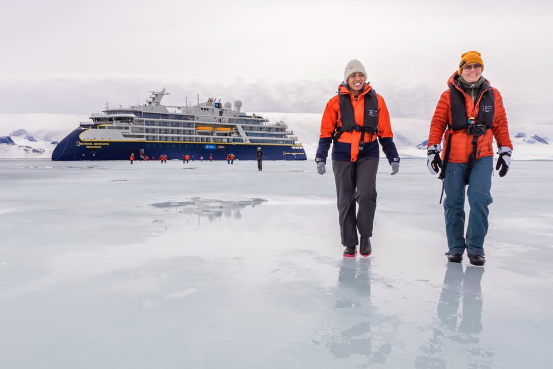 Ng Le Ng Endurance Weddel Sea Excursions ©Lindblad Expeditions Andrew Peacock