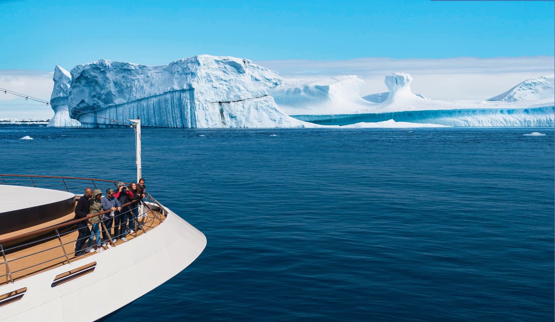 Quark Expedition World Voyager, Observation Deck 1