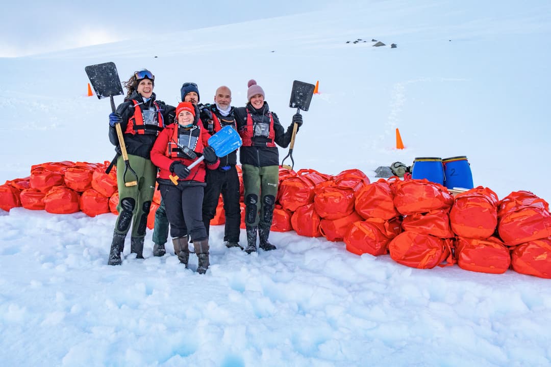 Aov Expedition Team Camping