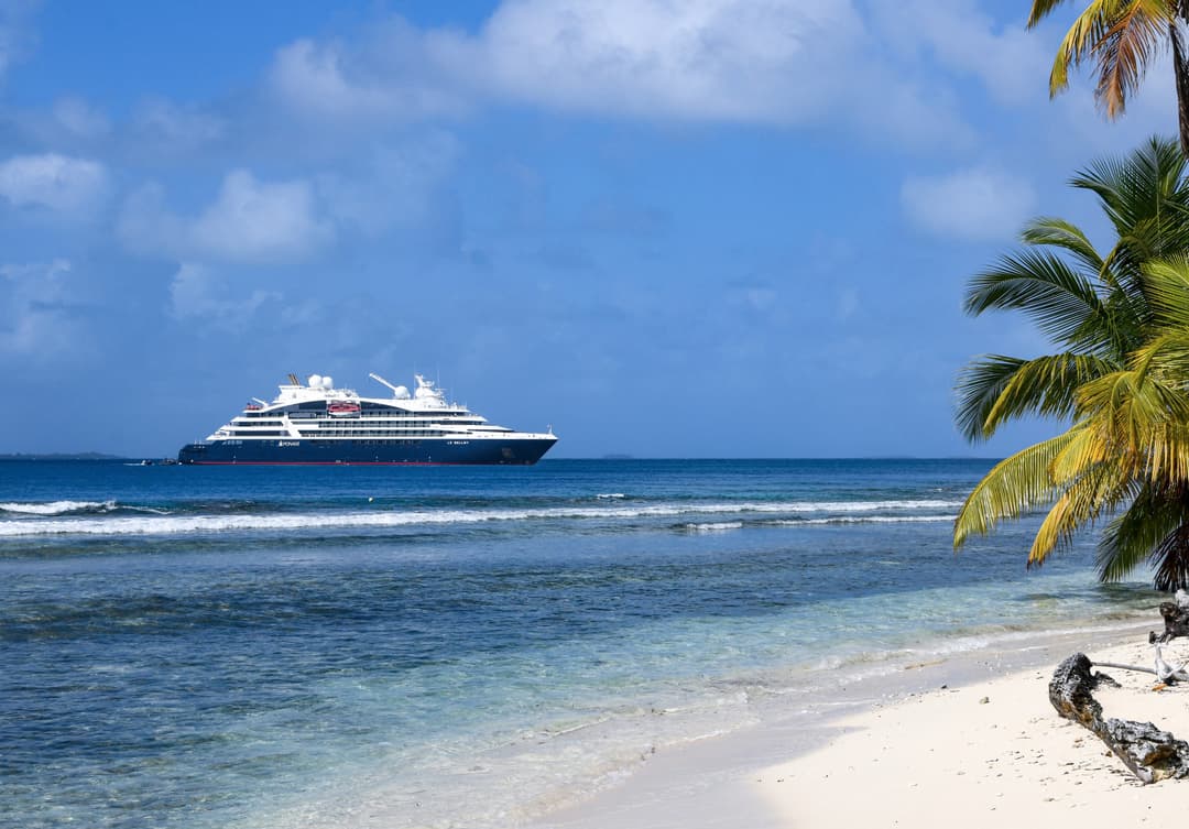 Ponant, Le Bellot Panama Exterior ©Studio Ponant Thibault Garnier