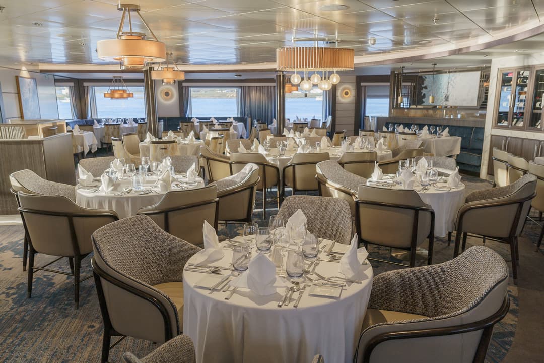 Quark Expeditions, Ocean Explorer Main Dining Room 4 ©Quark Expeditions