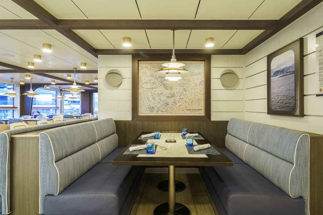 Quark Expeditions, Ocean Explorer Observation Bistro 3 ©Quark Expeditions