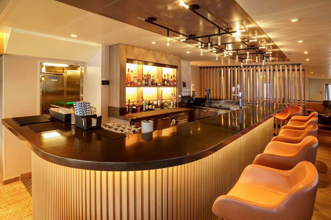 Quark Expeditions, Ultramarine Panorama Lounge And Bar 2 ©Quark Expeditions