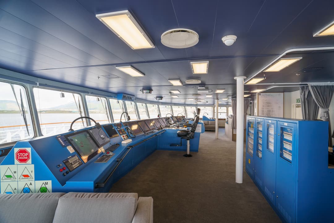 Quark Expeditions, Ultramarine Bridge 2 ©Quark Expeditions