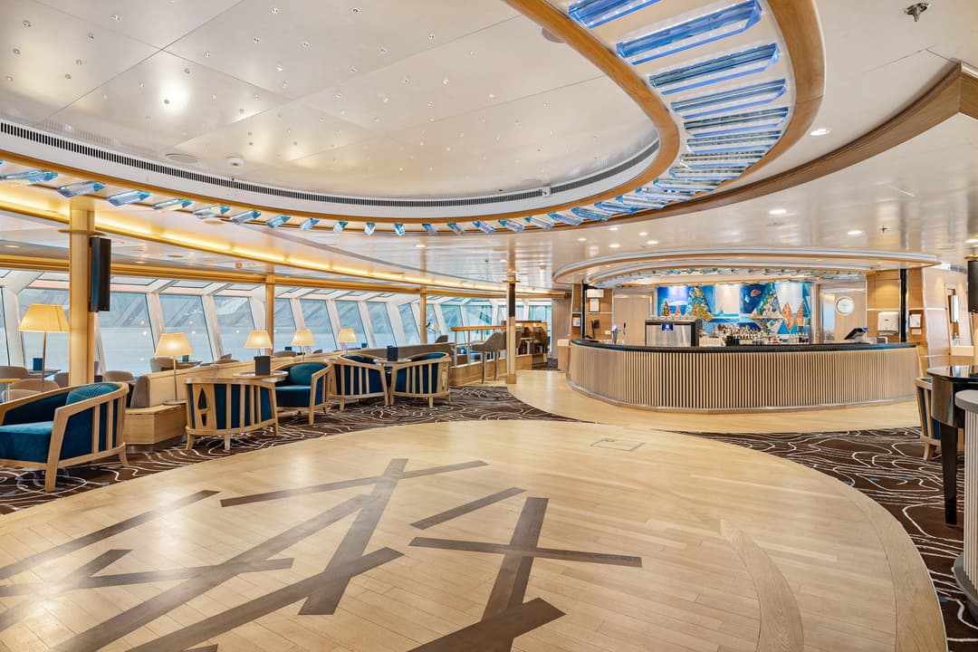 Hx Hurtigruten Expeditions Ms Fram Explorer Lounge & Bar 2 ©Espen Mills