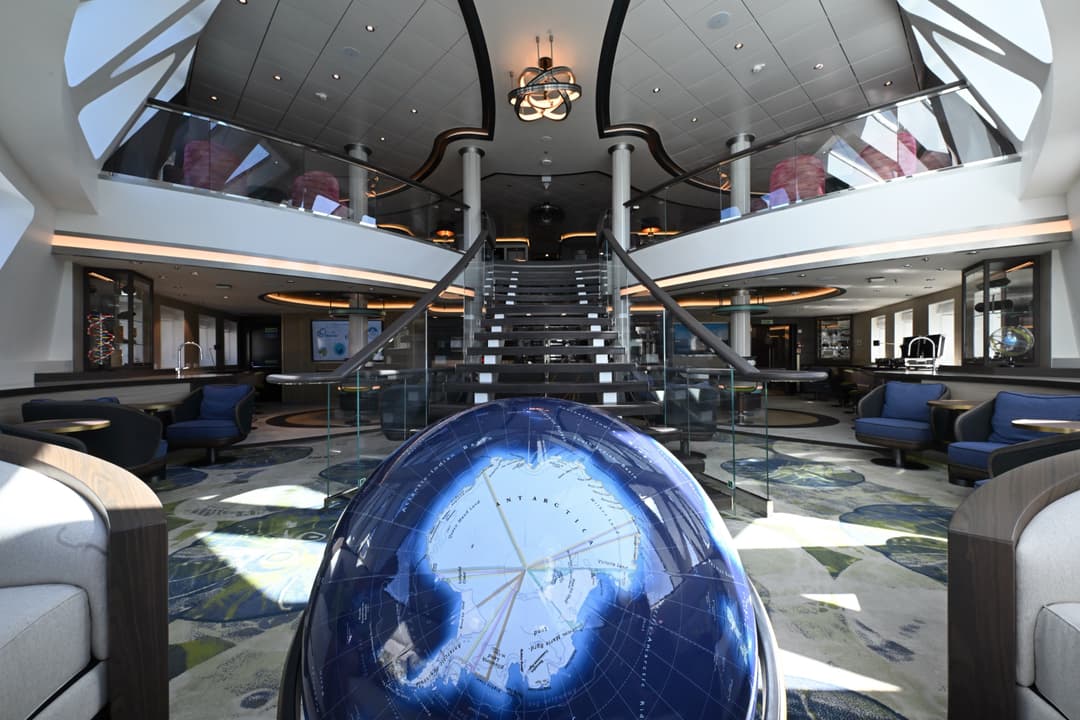 Ae Expeditions Douglas Mawson Atrium ©Ae Expeditions 2