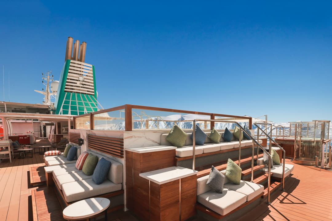 Ae Expeditions Douglas Mawson Sun Deck ©Ae Expeditions 2