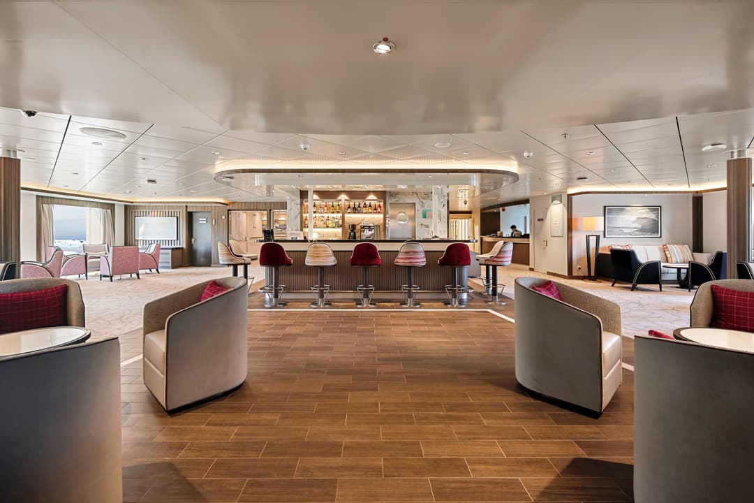 Ae Expeditions Douglas Mawson Bar & Lounges ©Ae Expeditions 2