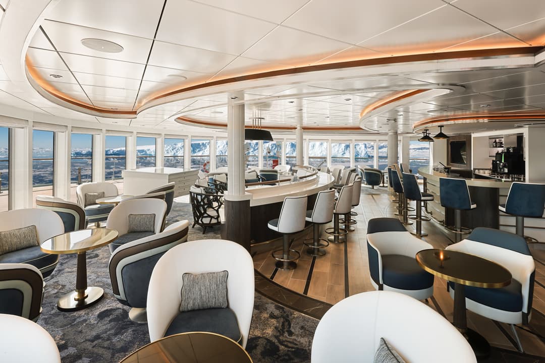 Ae Expeditions Douglas Mawson Observation Lounge ©Ae Expeditions 1