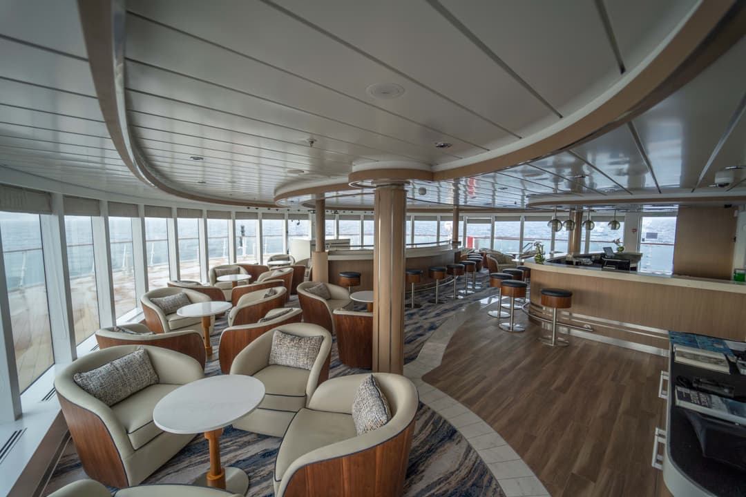 National Geographic Lindblad Expeditions Greg Mortimer Observation Lounge ©Ae Expeditions 2
