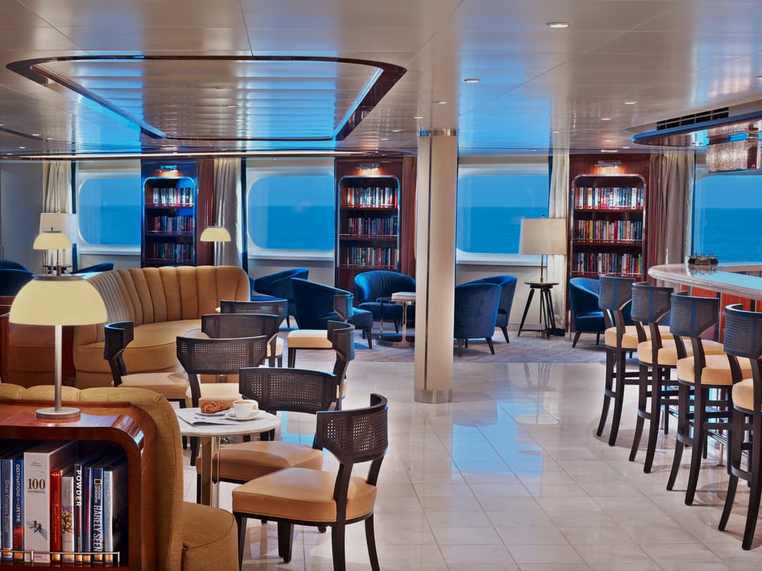 Seabourn Encore Seabourn Square Lounge ©Eric Laignel 3