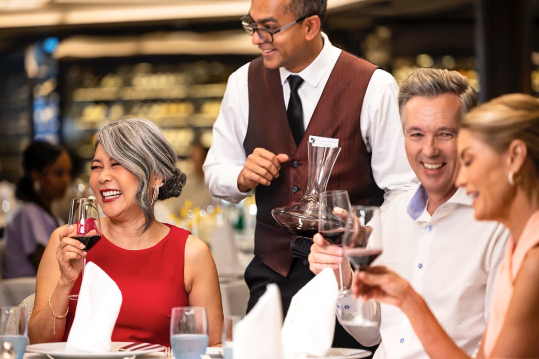 Seabourn Venture The Restaurant Lifestyle 2 ©Scott Martin