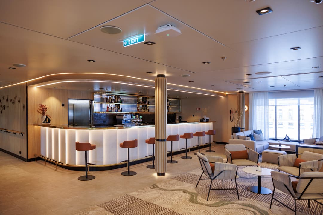 Sh Diana Observation Lounge ©Swan Hellenic 1