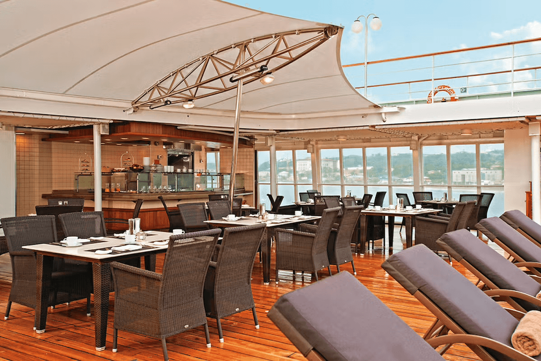 Silversea Cruises Silver Cloud The Grill 4 ©Silversea Cruises Ltd