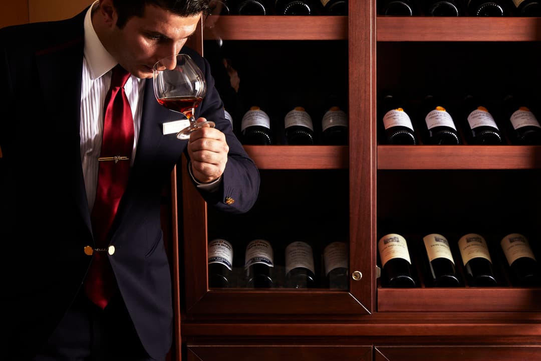 Silversea Cruises Silver Cloud Connoisseur's Corner 2 ©Silversea Cruises Ltd