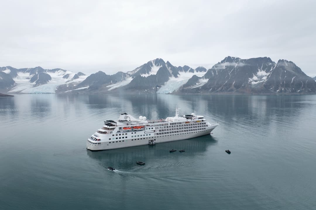 Silversea Cruises Silver Cloud Zodiac In Norway ©Silversea Cruises Ltd