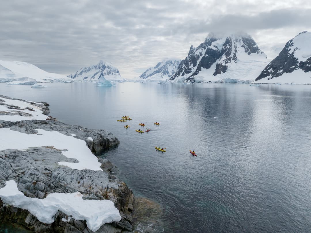 Silversea Cruises Silver Cloud Kayaking In Antarctica 2 ©Silversea Cruises Ltd