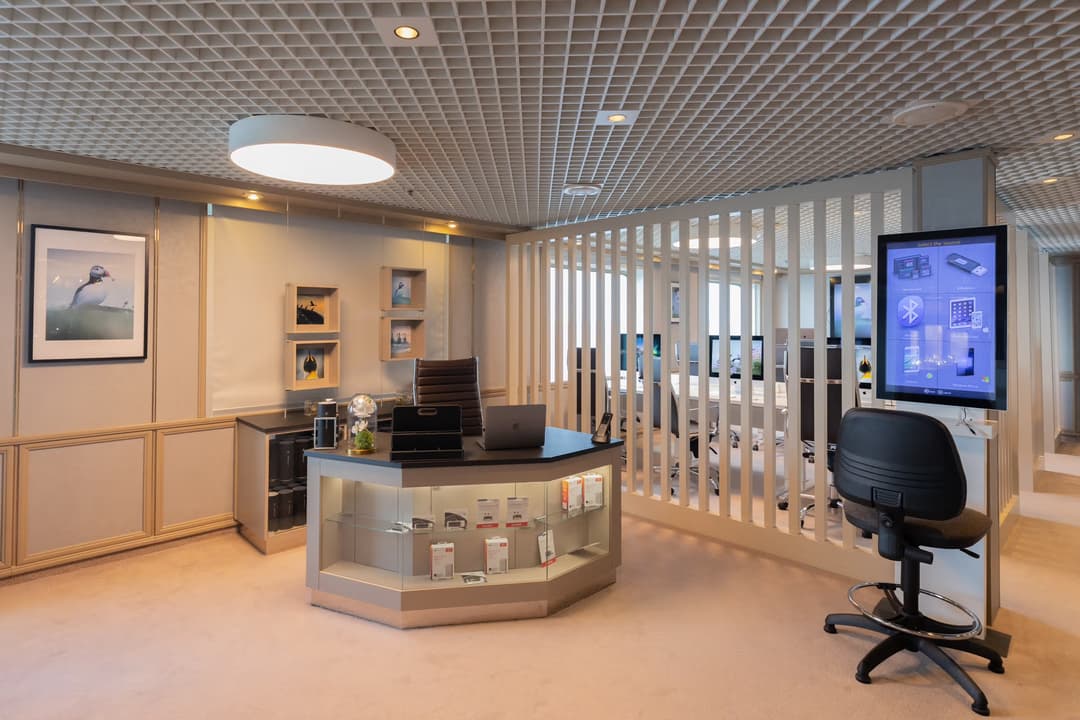 Silversea Cruises Silver Wind Photo Studio 4 ©Silversea Cruises Ltd