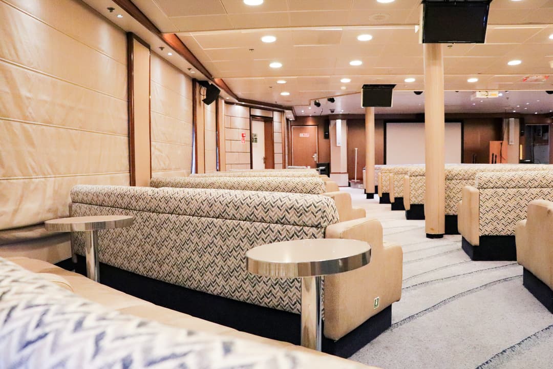 Polar Latitudes Expeditions Mv Discoverer Lecture Theatre 2