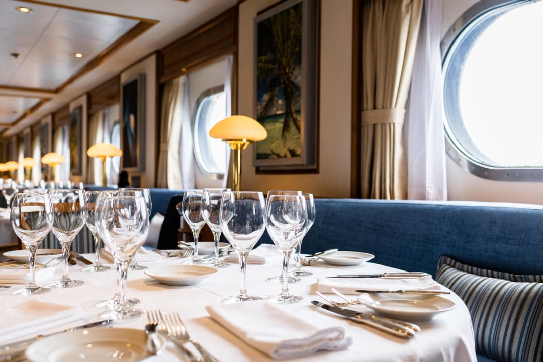 Ng Lindblad Expeditions National Geographic Orion Restaurant 3