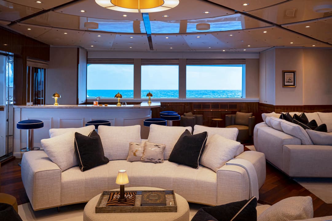Aqua Lares Indoor Lounge ©Aqua Expeditions 1