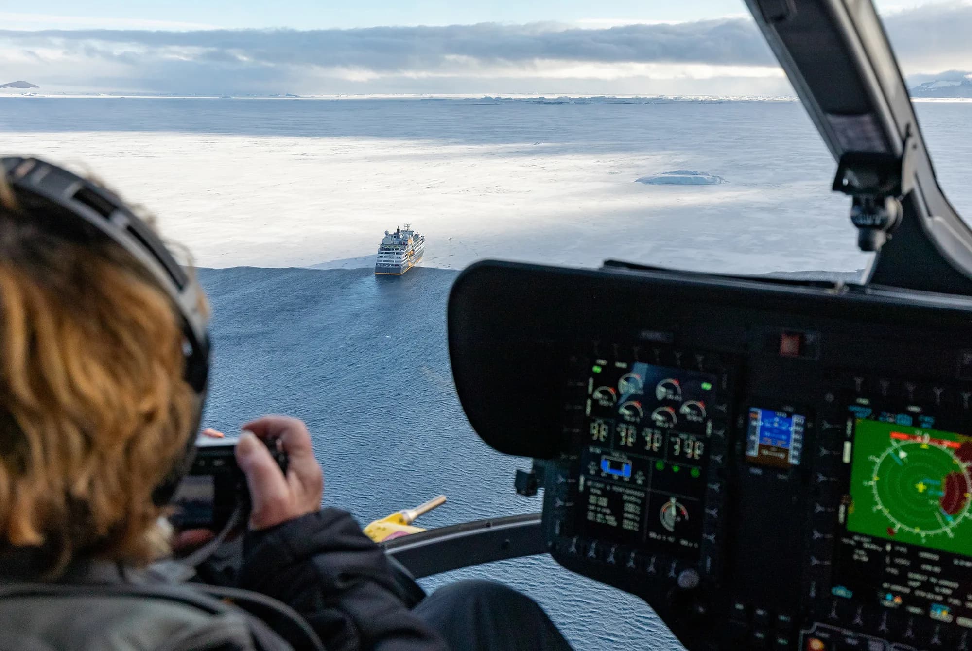 Antarctica by Helicopter: Crossing the Circle and the Peninsula